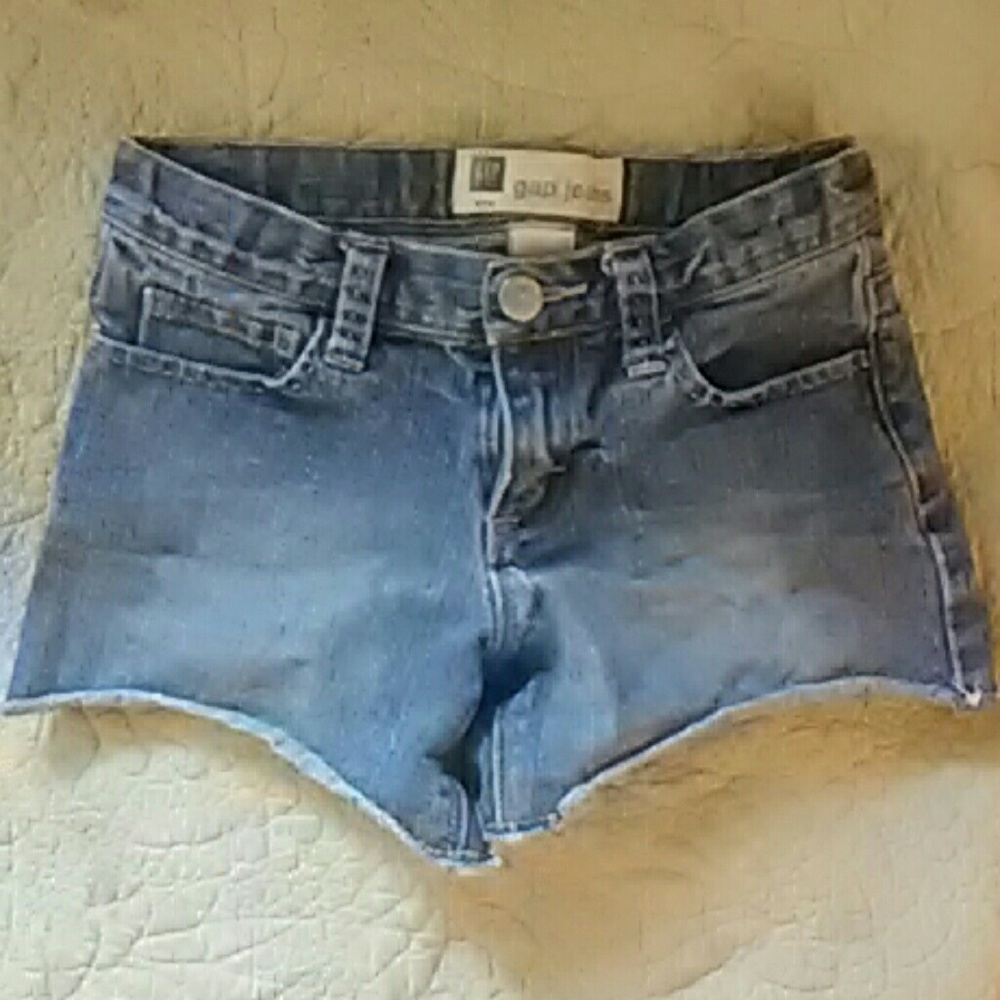 Gap little girl Jean shorts size 7